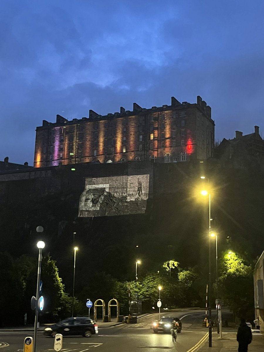 tswifterastour's tweet photo. 🚨| Taylor Swift's "THE TORTURED POETS DEPARTMENT" flashed on Edinburgh castle tonight! #EdinburghTSTheErasTour https://t.co/Db6dpERCx2