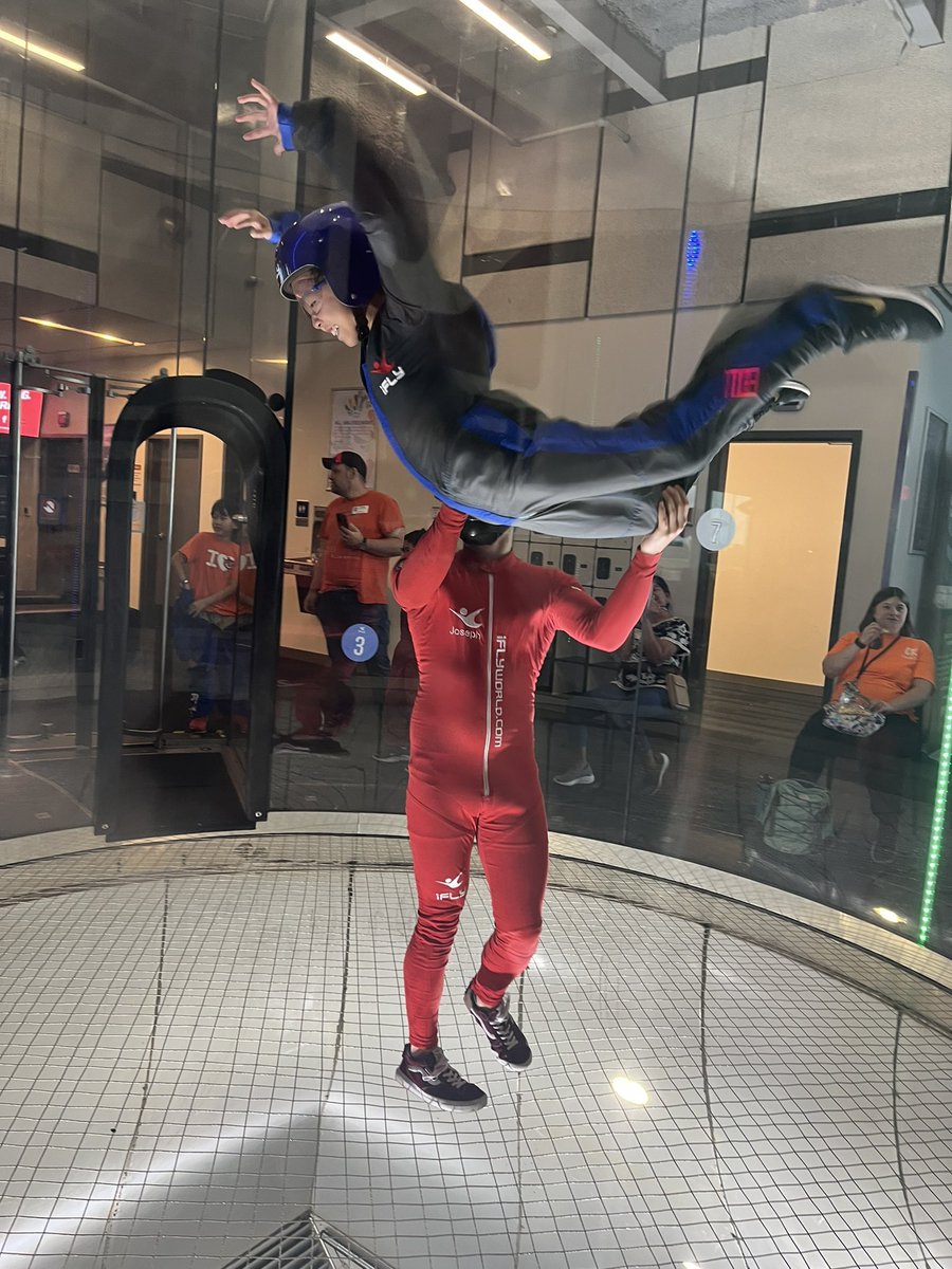 Today <a href="/CardinalRidgeES/">Cardinal Ridge ES</a> we learned the physics behind SOARing!@iFLYLoudoun