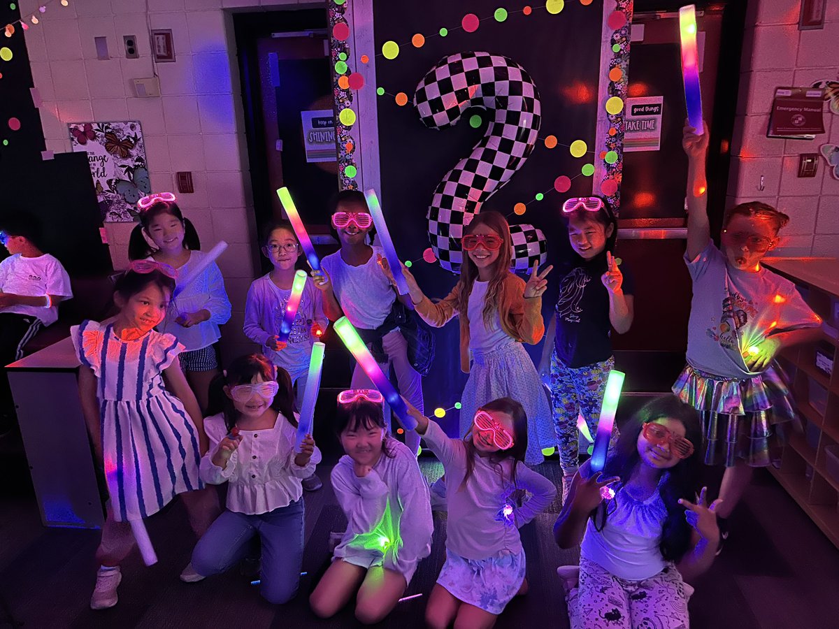 Musa2nd's tweet image. 2023-2024 School was a blast! Watching these little ones grow brings happiness to my heart. Happy Summer my Third Graders!!