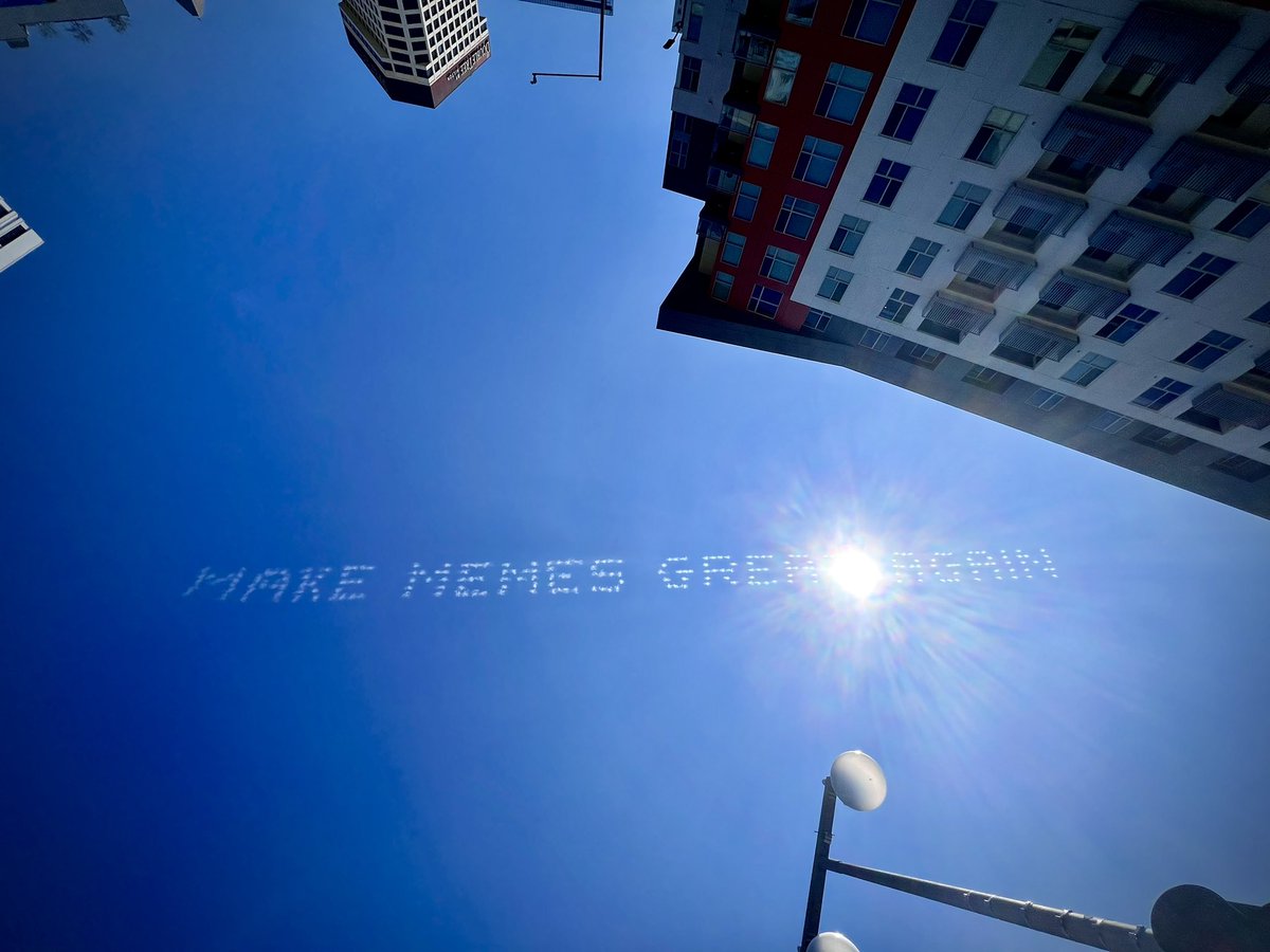 Anunnaki_Reborn's tweet photo. “Make memes great again” Little Tokyo, Los Angeles
#littletokyo #losangeles #memes #skywriting https://t.co/chjeUQtd5y