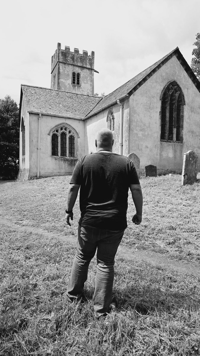 BauerRAT's tweet photo. @robin_hill @gordongkennedy  I'm off to find Deacon and Grey #TheBorderlands https://t.co/M4S0id6m9w