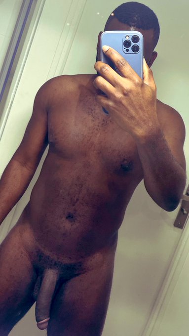 Would you fuck on the first date ? https://t.co/tCgQCZ8aoW<a href="/tag/nouvellephotodeprofil"class="tags"><span>#nouvellephotodeprofil</span></a>