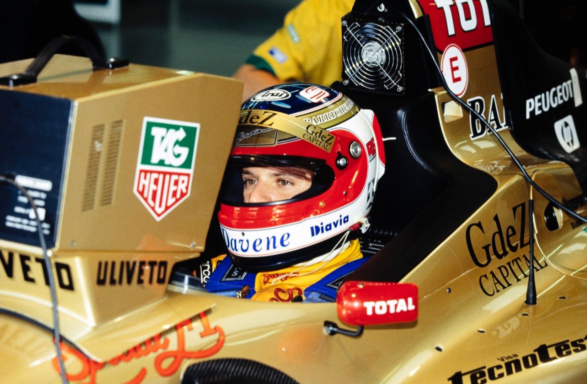 F1JordanGP's tweet photo. Attention to detail. Even the TV monitor is B&amp;H gold. British GP 1996. #jordan196 #senna https://t.co/0KKQVGQwZa