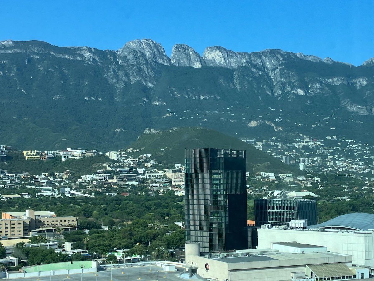 drtonybates's tweet image. tonybates.ca/2024/06/07/whi… This is a report on my visit to Tec de Monterrey, Mexico, this week for their 35th anniversary of digital and distance education. As well as the question asked, I discuss my views on the future of teaching and learning in higher education