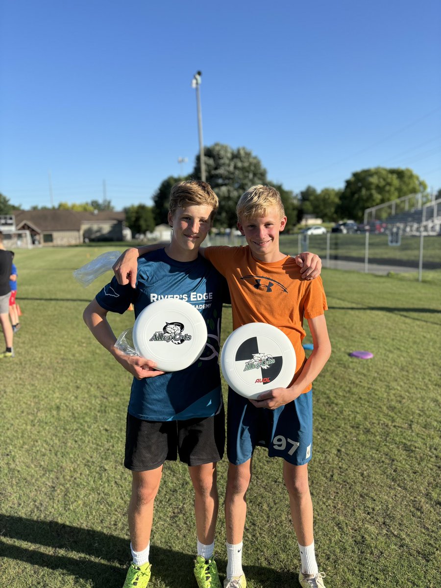 Noah Wiley and Levi Fender are proud owners of new <a href="/indyalleycats/">Indy AlleyCats</a> discs as our final spirit winners!