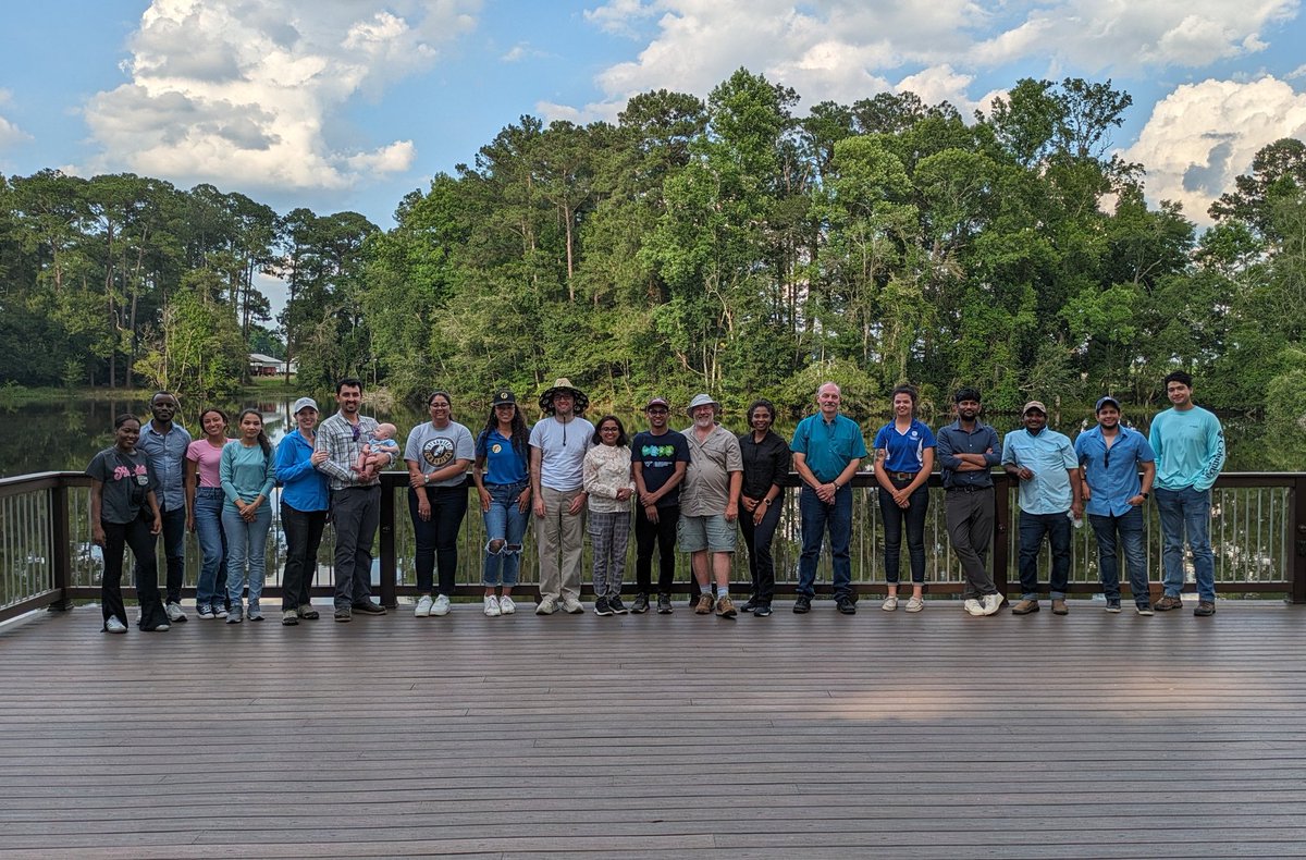 Class field trip, final day. We joined up with the <a href="/SON_nemaweb/">Society of Nematologists</a> tour group to visit the USDA entomopathogenic nematode lab in Byron GA and the USDA and UGA nematologists in Tifton GA
