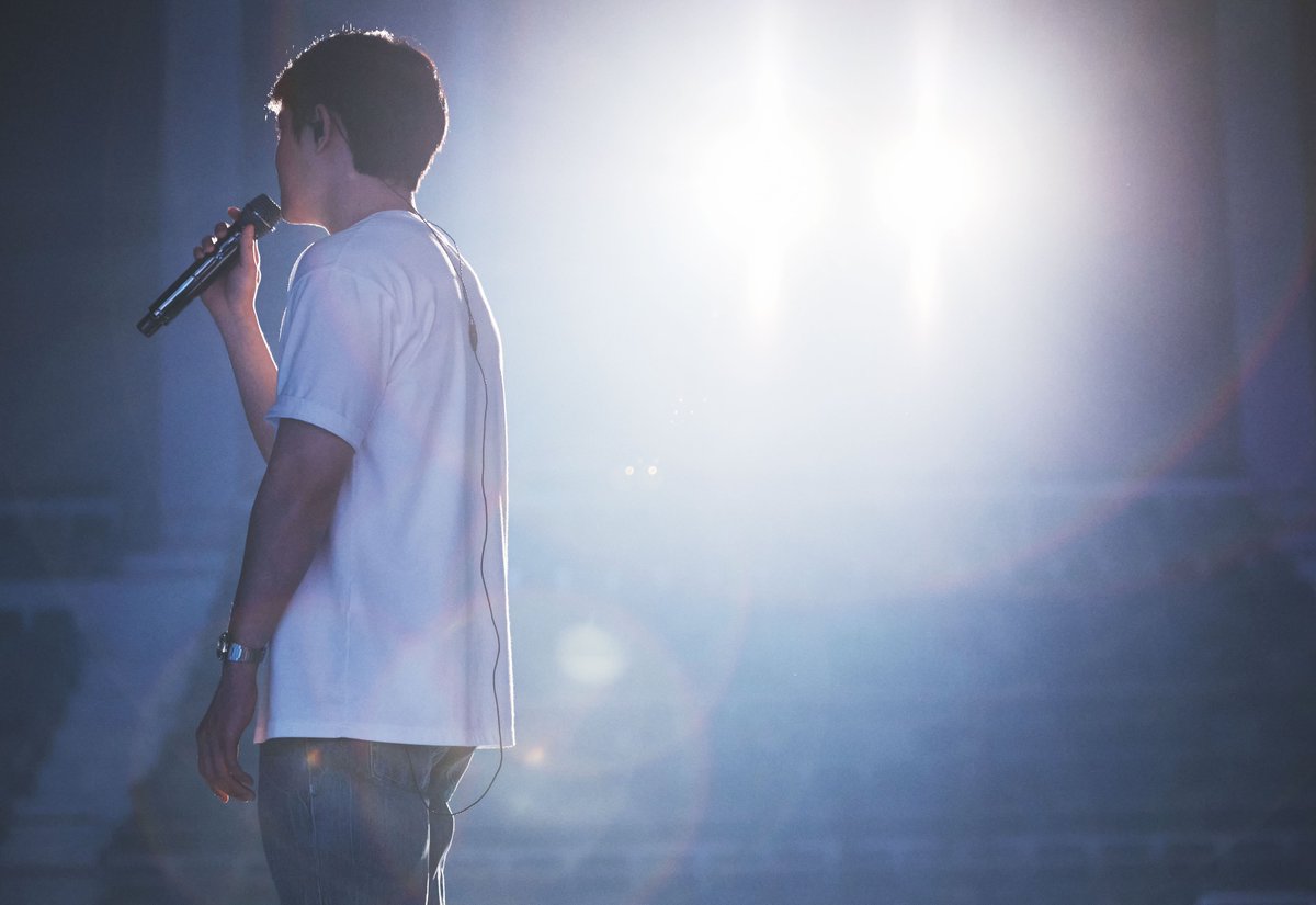 companysoosoo_'s tweet photo. 곧 만나요 BLOOM🩶

#도경수 #DOHKYUNGSOO
#FANCONCERT_BLOOM https://t.co/ZZgkwBdjSG