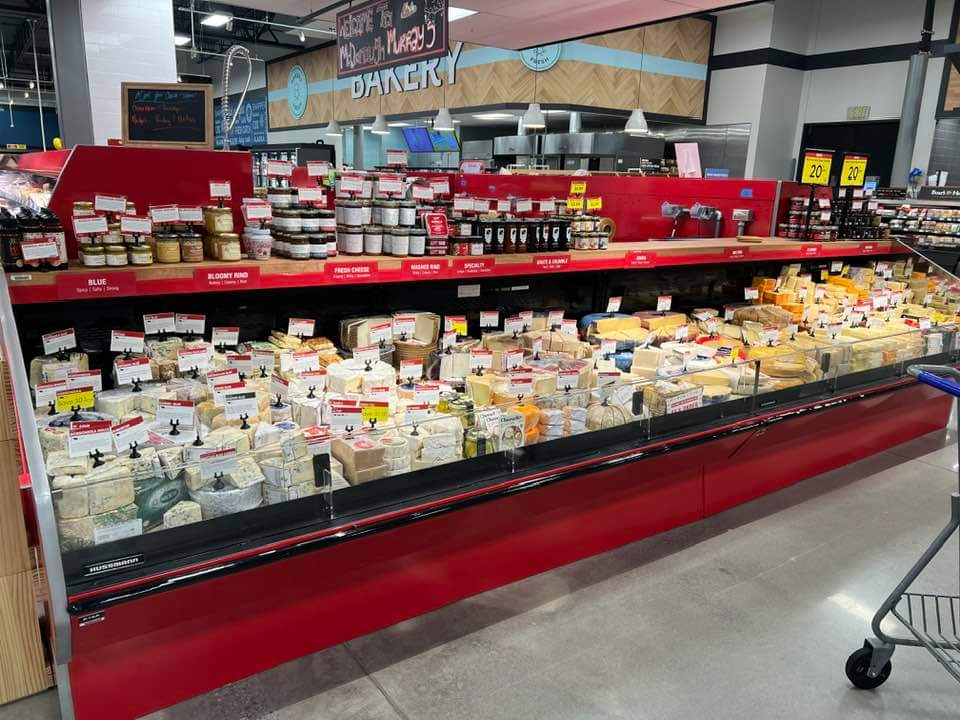 maggiethedogfan's tweet image. Back up in here buying seventyleven dollars of cheese! Gotta get my fix!!! #cheeseaddict #bluecheeseaddict #thefunkierthebetter