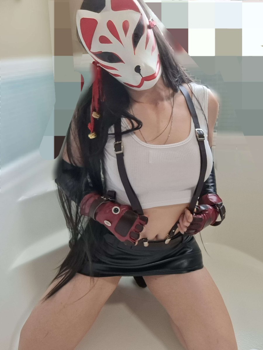 Just_the_Pics's tweet photo. If you like nudes and the occasional spicy cosplay, here ya go! --> https://t.co/D2Cljd8RVI https://t.co/ivH3N5MO7k