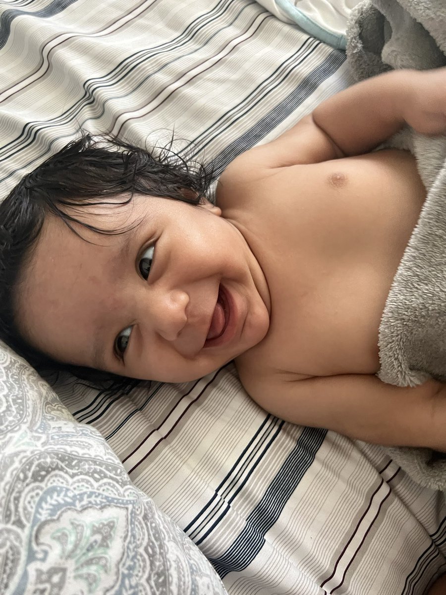Lovemona12's tweet photo. I love waking up next to my boy. ☀️☀️☀️ #babyboy https://t.co/6rryW3Iq8v