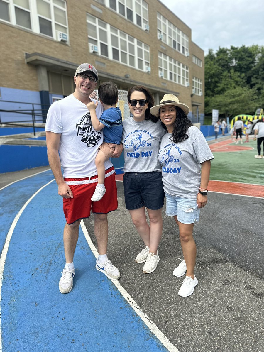 Bradley Elementary (@mebradleyschool) on Twitter photo Celebrated another amazing Field Day thanks to our parent volunteers and School Family Council! Shout out to <a href="/adrianmadaro/">Adrian Madaro</a> for volunteering to be dunked 💦💦<a href="/tmwgrade1/">Tommy Welch</a> <a href="/BostonSchools/">BostonPublicSchools</a> <a href="/SuptMarySkipper/">Boston Public Schools Superintendent Mary Skipper</a> Celebrated another amazing Field Day thanks to our parent volunteers and School Family Council! Shout out to <a href="/adrianmadaro/">Adrian Madaro</a> for volunteering to be dunked 💦💦<a href="/tmwgrade1/">Tommy Welch</a> <a href="/BostonSchools/">BostonPublicSchools</a> <a href="/SuptMarySkipper/">Boston Public Schools Superintendent Mary Skipper</a>