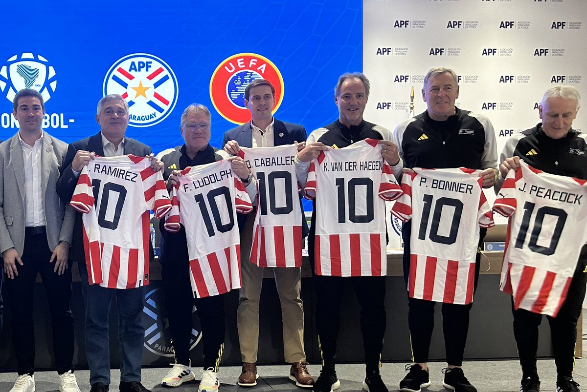 #UEFA #CONMEBOL #cooperation meeting in #Paraguay #Asuncíon ⚽️: a rich and intense day of exchange and planning of our joint #coacheducation task force, both, at the #CONMEBOL and the #APF premises and the #Cardif Technical Centre 🇵🇾 ⚽️; #together #partnership