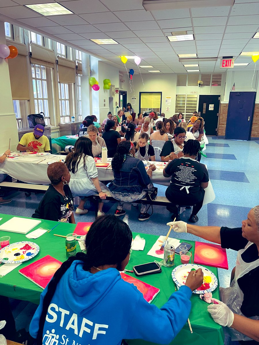 Building community with our co-located school! We are one campus that supports the scholars of Brownsville!
#Buildingcommunity
<a href="/D23Rising/">District23Rising</a> <a href="/23k150/">Christopher Elementary School</a> <a href="/077K/">ahmed kalifah</a>