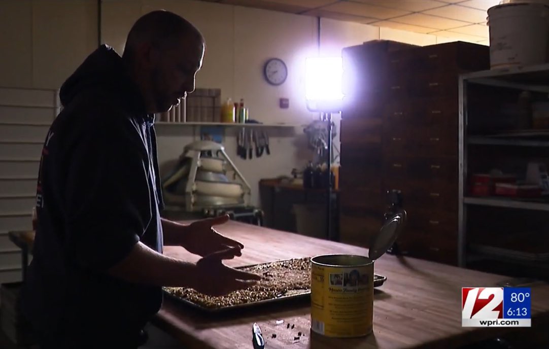 EricJohnArt's tweet image. Great shot by @JohnnyVillella #PizzaArt