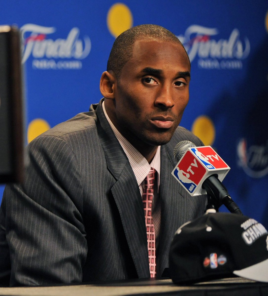 kobehighlight's tweet photo. "I'll push myself to exhaustion.”

- Kobe Bryant https://t.co/1eCKbNHyCM