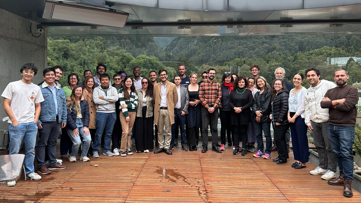 ¡Hoy cerramos el SUMMER INSTITUTE! Un espacio para cerrar fronteras disciplinarias y crear redes para pensar, enseñar, investigar e incidir sobre la arquitectura, los bienes comunes, la salud pública y la economía 💼🌱