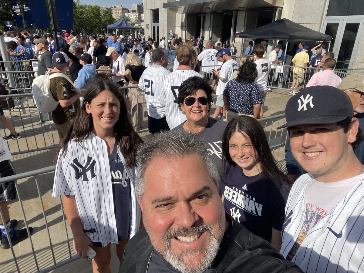 dansully1969's tweet photo. #RepBX https://t.co/J4Jd2Uw6fN