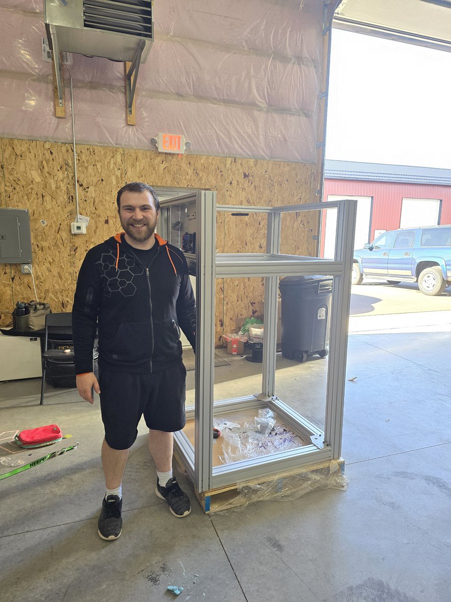 LukesLaboratory's tweet image. The frame is up! Next: rails and z axis! Early preview of the electrical cabinet as well. #stablebot #3dprinting