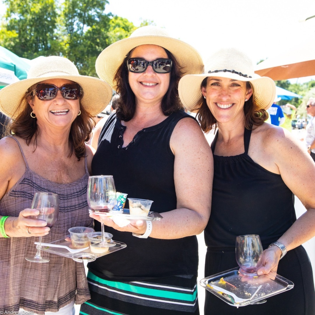 VisitSYV's tweet image. Combine world-class jazz with local wine and olive-themed eats in the lovely little town of Los Olivos, and you've got a pretty perfect day. 🫒🎷 The Los Olivos Jazz and Olive Festival is Saturday, 6/8 bit.ly/456LE7n

📸: losolivosca on Instagram