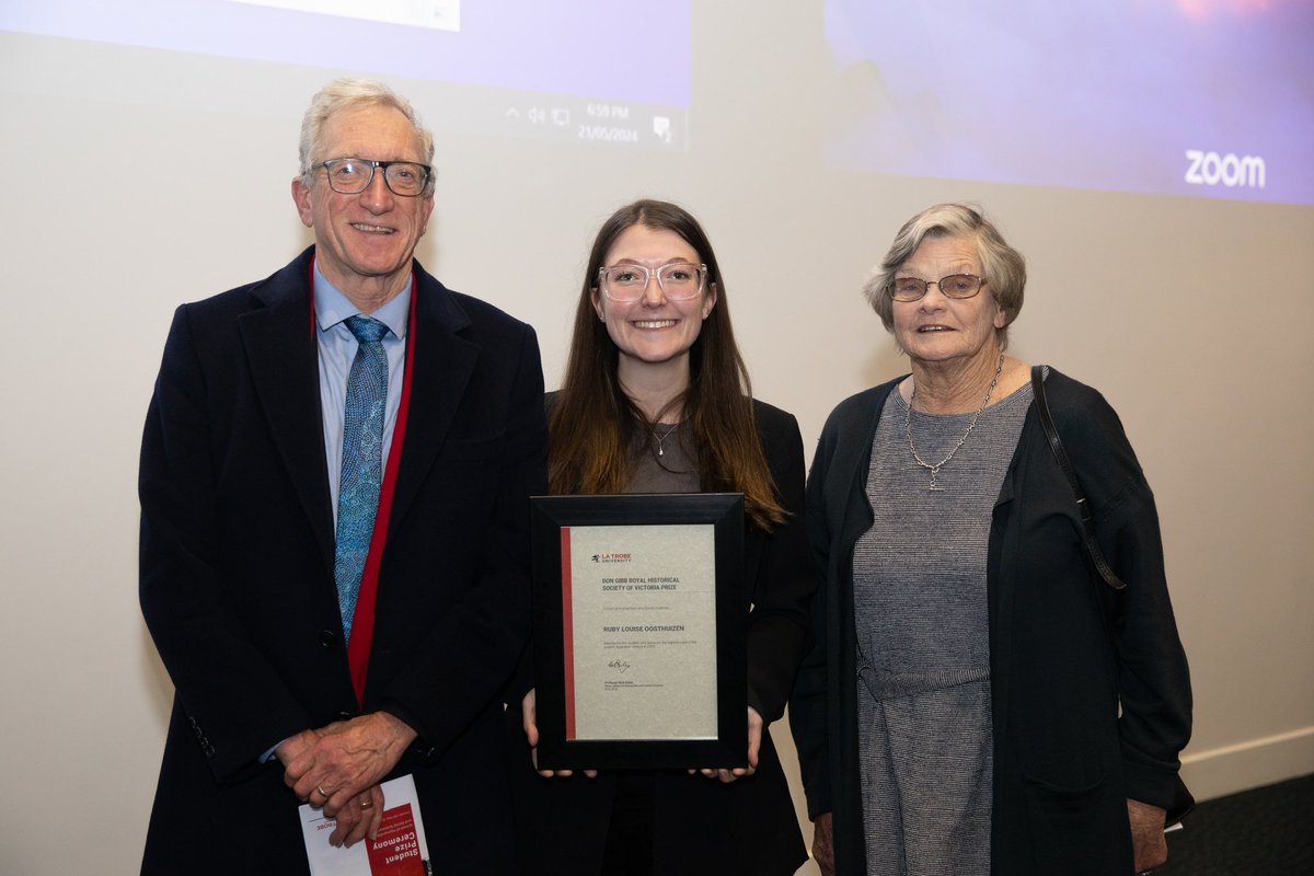 OosthuizenRuby's tweet image. Honoured &amp;amp; humbled to receive the ‘Don Gibb Royal Historical Society of Victoria Prize’ for attaining the highest mark in the 3rd year subject ‘Making History’.
Thanks to Richard Broome, Ann Gibb &amp;amp; the HUSS team @latrobe.
Listen to my final project here👇🏼
on.soundcloud.com/zG8M3rwEtHbZnc…