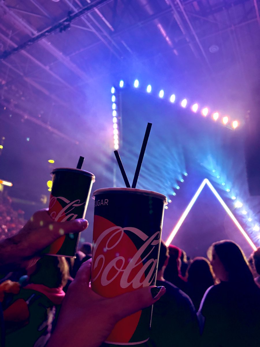 LoobyDooby22's tweet photo. One of THE best gigs I’ve EVER been to ❤️‍🔥
@30SECONDSTOMARS smashed it out the park tonight!! ✨ 
Manchester - a pleasure as ALWAYS 🫶🏼
@TheChrisMcKeown buzzin!!!! #thirtyseconds #livemusic https://t.co/UZHz7dPebH