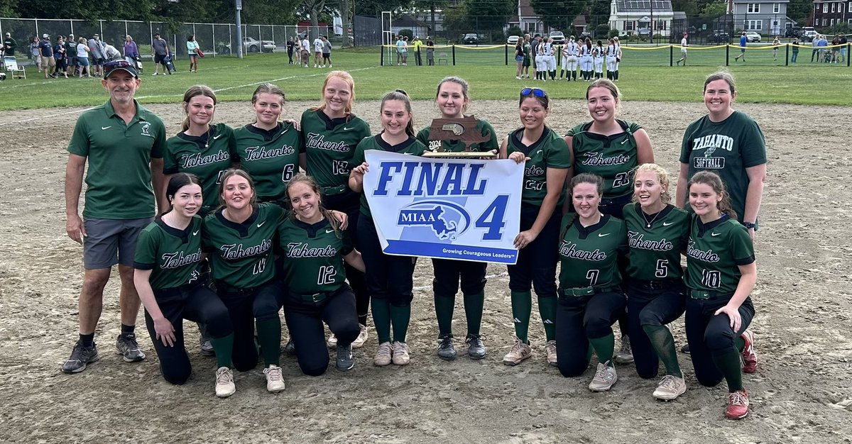 mikelong72's tweet photo. D5 Softball: Tahanto 5 Greenfield 2 Stags take out the 1 seed and advances to the final four for second year in a row @tgsports https://t.co/Te5NMJnYmr
