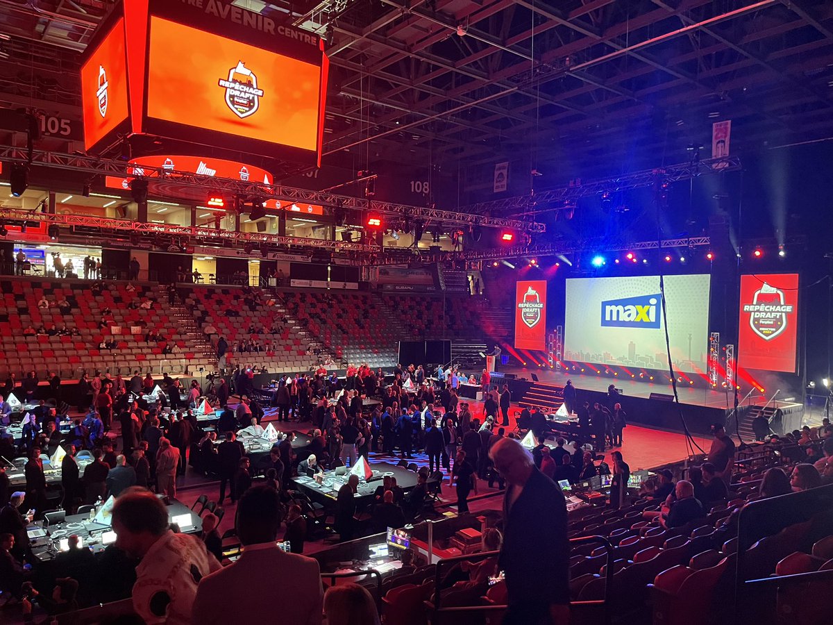 Bravo à mes clients pour leur sélection au repêchage de la LHJMQ 2024! Une réalisation remarquable qui reflète talent et dévouement. 
Congratulations to my clients for their selection in the 2024 QMJHL draft! An important milestone in your careers. <a href="/CityofMoncton/">City of Moncton</a> <a href="/AvenirCentre/">Centre Avenir Centre</a>