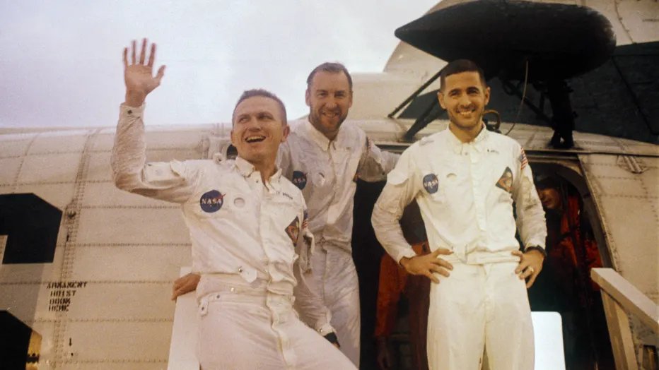 MarioNawfal's tweet photo. 🚨🇺🇸BREAKING: RETIRED APOLLO 8 ASTRONAUT WILLIAM ANDERS IDENTIFIED IN FATAL PLANE CRASH

Retired astronaut William Anders, a member of the Apollo 8 crew, piloted the vintage T-34 Mentor plane that crashed near Orcas Island on Friday.

Anders, known for the iconic "Earthrise" photo, was confirmed as the pilot through FAA records. 

The crash occurred near his San Juan County residence.

Anders retired from the Air Force Reserves and General Dynamics, moving to Orcas Island in 1993, where he established the Anders Foundation and the Heritage Flight Museum with his family.

Source: FOX 13 Seattle, @BNONews