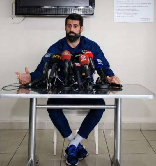 Sırf kendi egosu için yaşayan efsanemize  yapılanı unutmayın