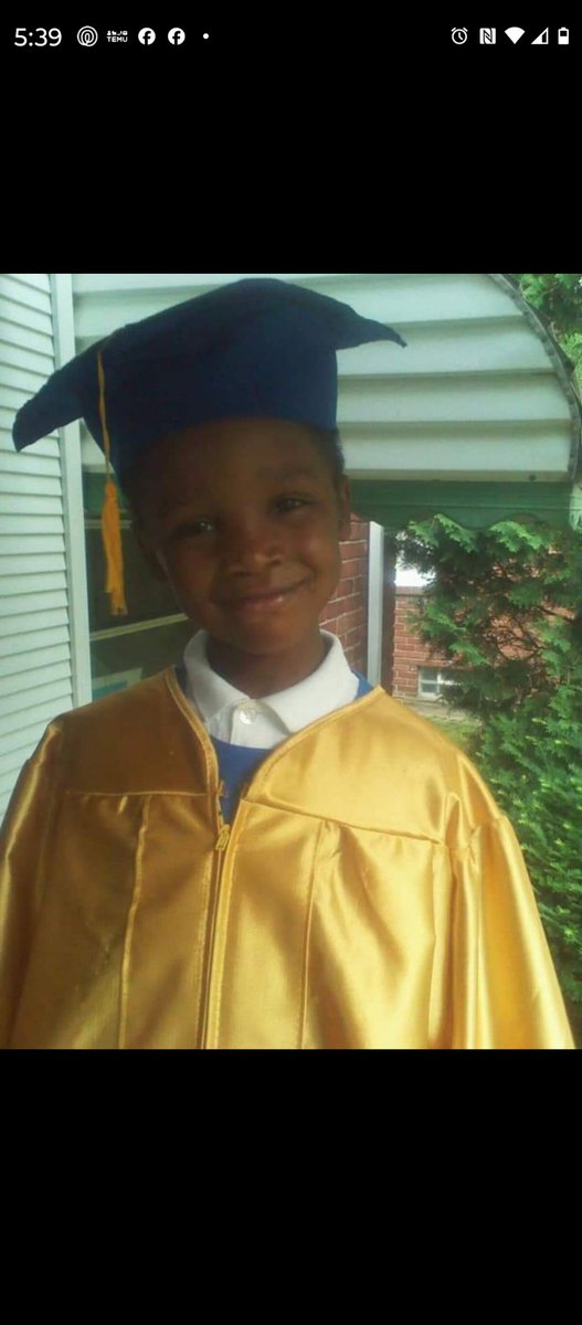 DPD11Pct's tweet image. 🔊🚨 For over a decade, Marquiece has been a familiar face at DPD 11th Precinct. Starting as an Explorer, he's now a leader and a community service star. Join us in congratulating him on his graduation! 🎓👏🏾💙 #CongratsMarquiece #DPDExplorers #FutureLeader