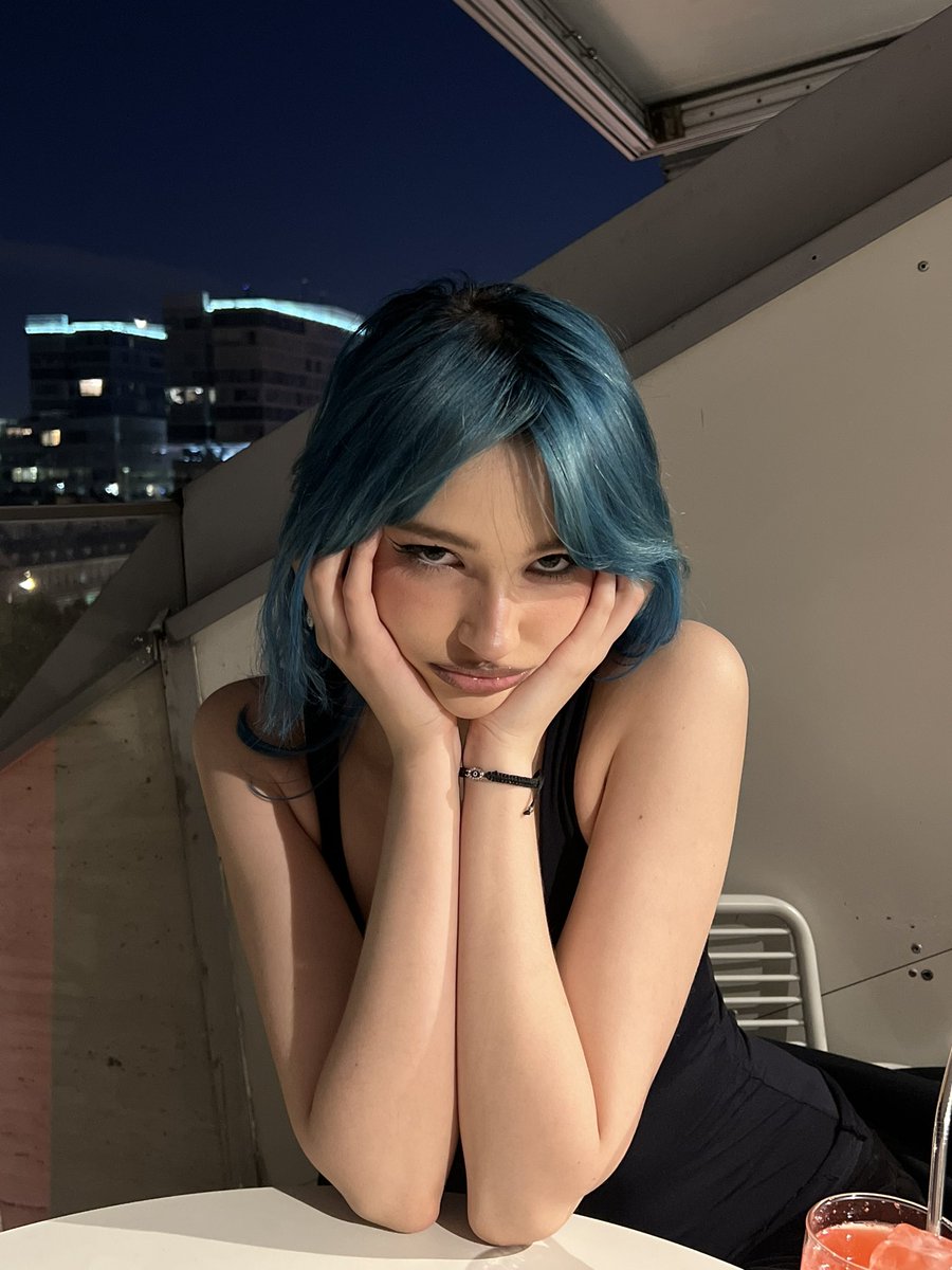 anokhinalol's tweet photo. will you go with me on a date? (pretty pls) https://t.co/FOMKqJYm51
