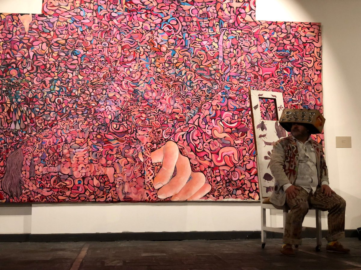 CulturalLeyendo's tweet photo. La incorporación de una pieza teatral en la exhibición del maestro @miguelvarea es de lo más encantador que vimos ayer en su inauguración, en el @muna_ecu.
De verdad que el arte siempre sacude y enseña. Tremendo homenaje!
@Cultura_Ec @RominaMProcel 
@mvarea79 @miguelvarea https://t.co/ojT3PDSil5