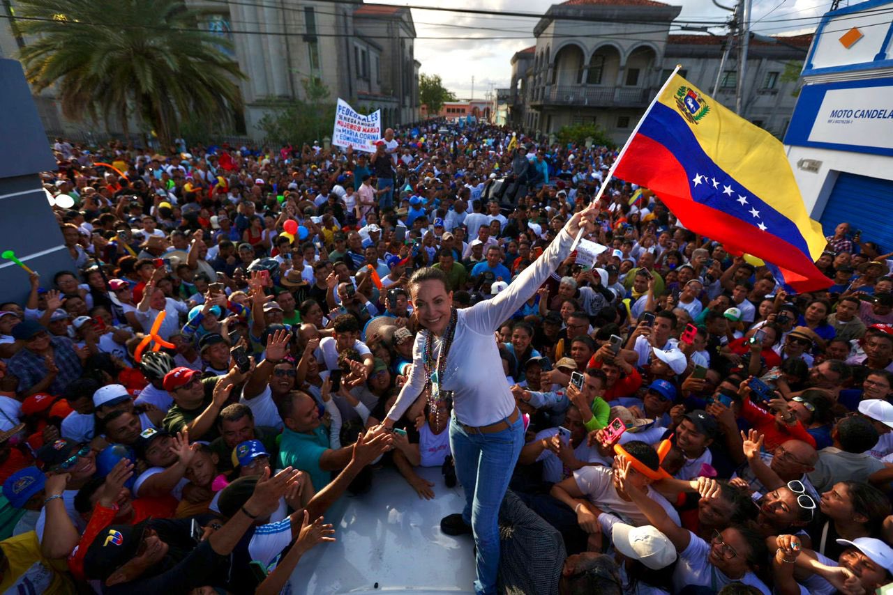 𝙋𝙤𝙡𝙞𝙖𝙣𝙖𝙡𝙞𝙩𝙞𝙘𝙖 on X: "🔵 María Corina Machado en Tucupita - Delta Amacuro: 🗣️ "Gracias, Delta, por tanto cariño y emoción. Que nadie diga que no cuentan o no existen: son grandes", dijo.