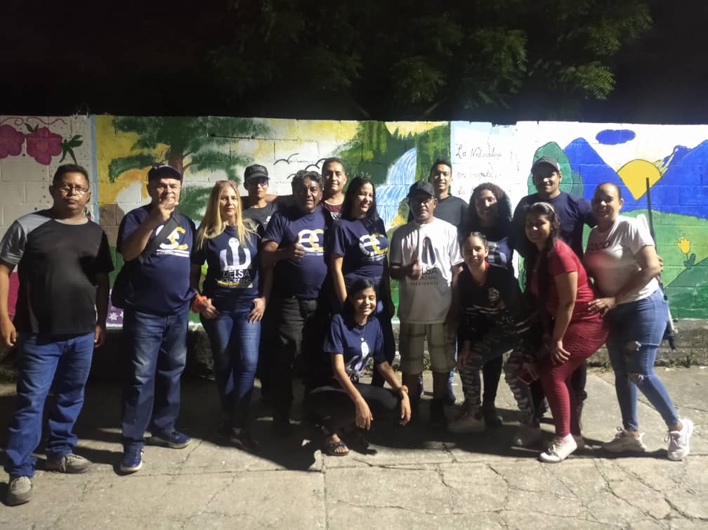 EncuentroCiud13's tweet image. #7junio El equipo de @EnCiudadanoVzla en el Municipio Los Guayos dejó Juramentado el comandito "Batalla de Junín", incentivando el voto por @EdmundoGU en la UNIDAD.

#UnidosSomosMejores
#UnidadYVoto