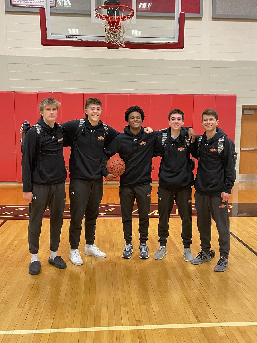 Congratulations to our graduating Senior basketball players. Best of luck!