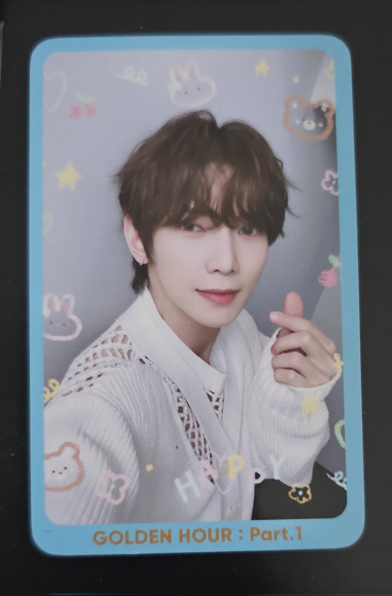 yeo_moni's tweet photo. The new broadcast pc ~ Yeosang is so cute 😭 https://t.co/yFWq0fOgQq