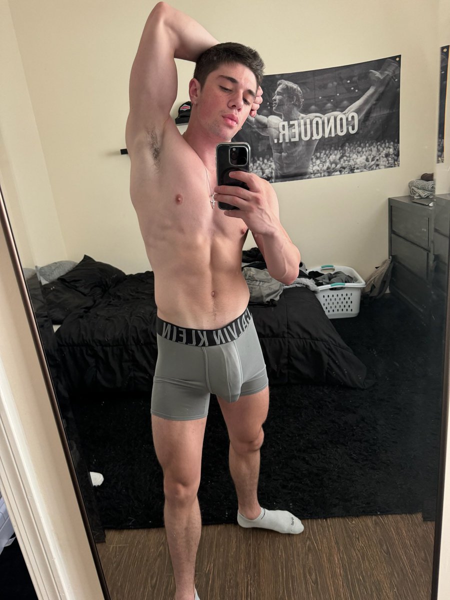 Sending my nudys to anyone who replies “hi” ;)