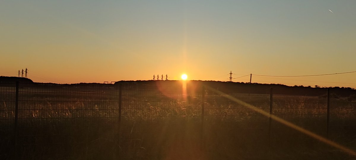 Un bon matin, une belle journée !
Remercie Dieu pour tout ce que t'as, la vie n'est pas la même pour tous.