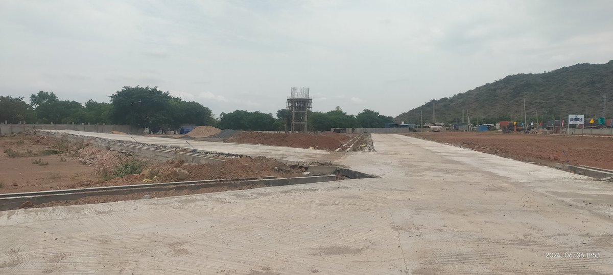saikuma63947992's tweet image. open plots for sale between #Ongole to #Amaravathi area beside NH-16 Hyderabad highway Narketpalli highway junction #Openplotforsale #Medarametla #DhruthiDevelopers #Internationaldelhiplublicschool #Ongole
