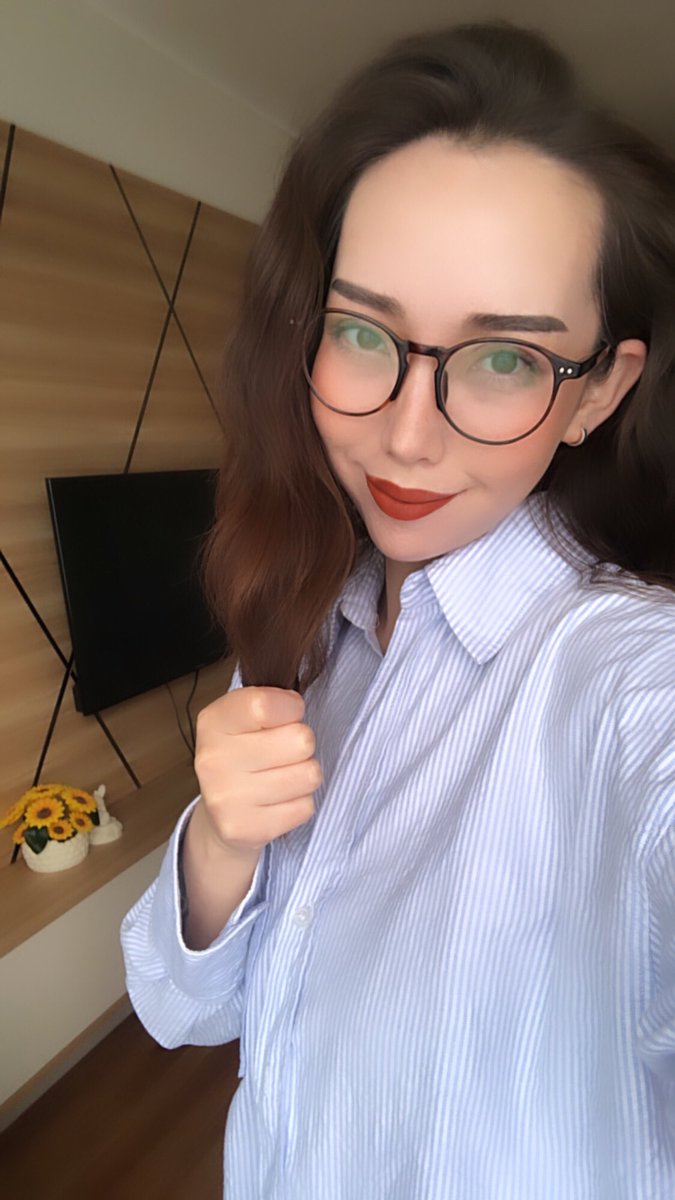 бөмбөлөгөтэй өдөр шүү! 🥳🥰🫶🏻