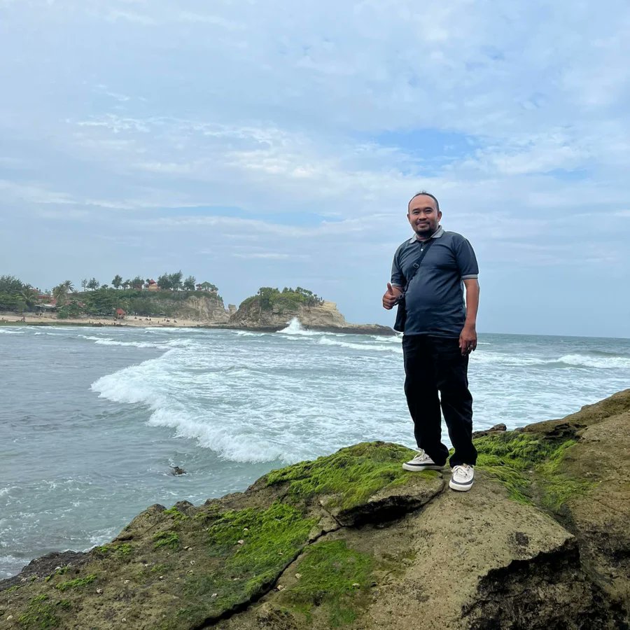 HenderaFN's tweet photo. Hari Laut Dunia.. Laut Bersih, Hasil Melimpah, alat tangkap ramah lingkunga , Laut terlindungi.. 💞💖💕💥 https://t.co/YpijTToBes