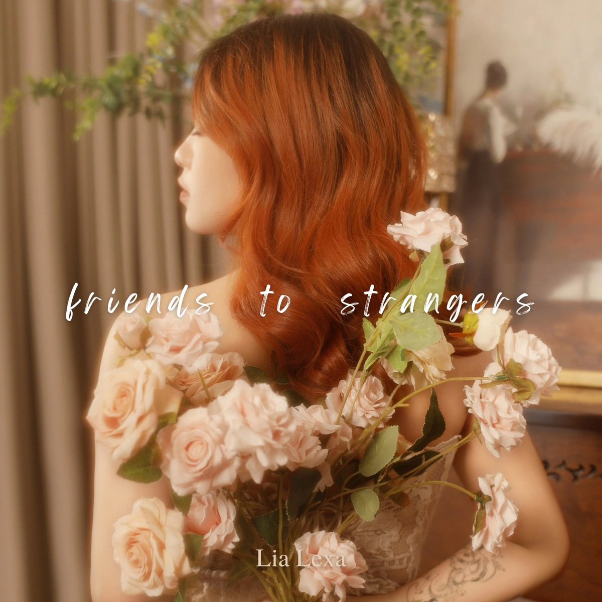 lia_palette's tweet photo. I dunno if anyone here still remembers who I am, but hi hello I am back with new music 🫣
"friends to strangers" is a folk pop song that was written by me and produced by @ parkbirdmusic. Listen to it on June 14th ❤️ https://t.co/5p1FILmw7W