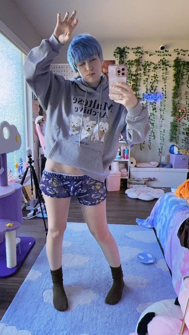 Streaming ✨ come watch kdramas w me https://t.co/LDq96MoQLS https://t.co/umxfkU6aNY
