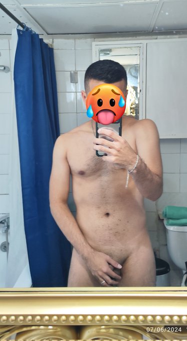 El deslechamiento que me dieron hoy fue... 😳🤯🤤🤌🏽  L&aacute;stima que ella no me dej&oacute; ni siquiera sacarle una<a href="/tag/cum"class="tags"><span>#cum</span></a>