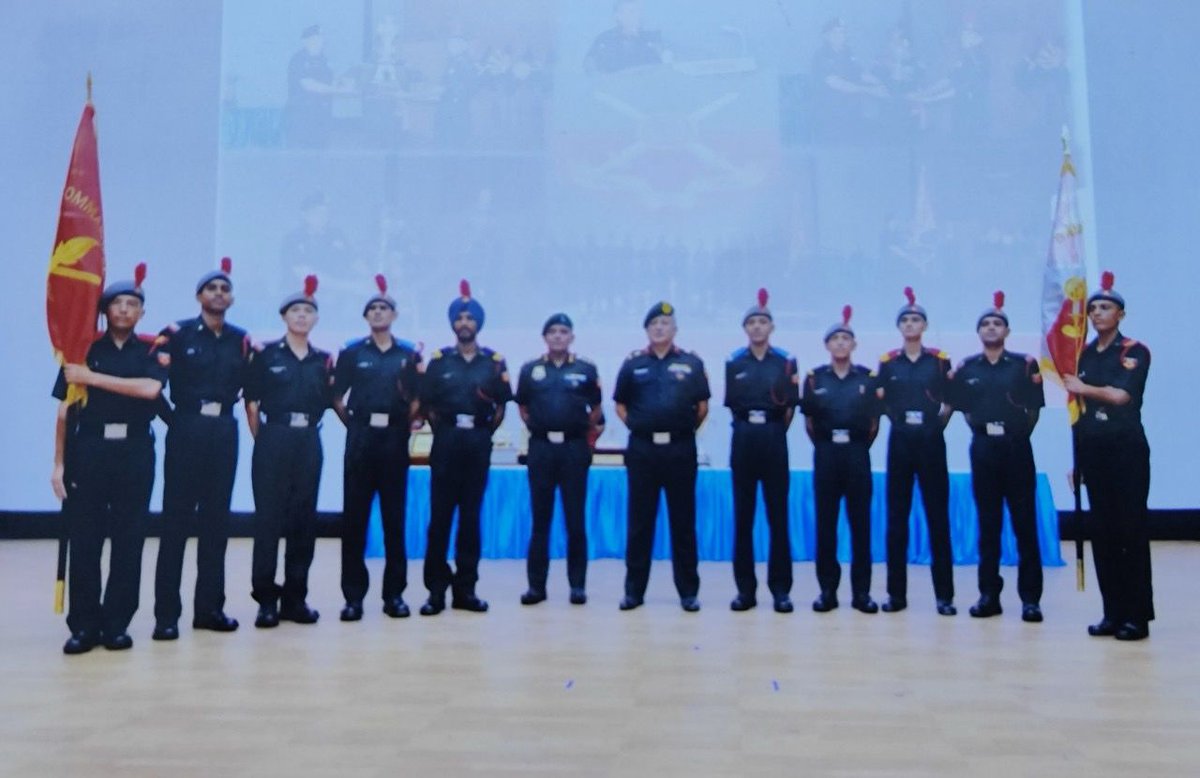 AmbHanoi's tweet photo. Corporal Lai Quang Dai from 🇻🇳 completed year-long course this week at Officers Training Academy at Gaya in 🇮🇳 &amp; received on graduation  "First in Order of Merit Foreign Officer Cadets"award along with diplomatic and friendship medal. We wish him further successes in the future. https://t.co/GxGgA4NKT6