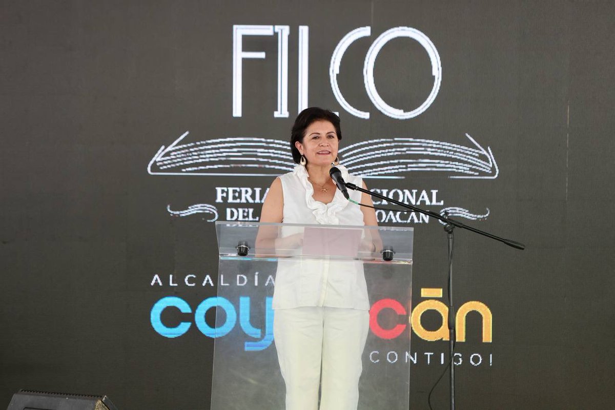 Alcaldia_Coy's tweet photo. Hoy inauguramos la tercera edición de la @Filcocoyoacan, la feria que promueve la lectura, la cultura y la historia de los pueblos y barrios originarios de Coyoacán. Tendremos más de 180 expositores, 200 conferencias, actividades gratuitas y exposiciones de arte, ¡no te la pierdas del 7 al 16 de junio, en el Jardín Hidalgo! 📚📖