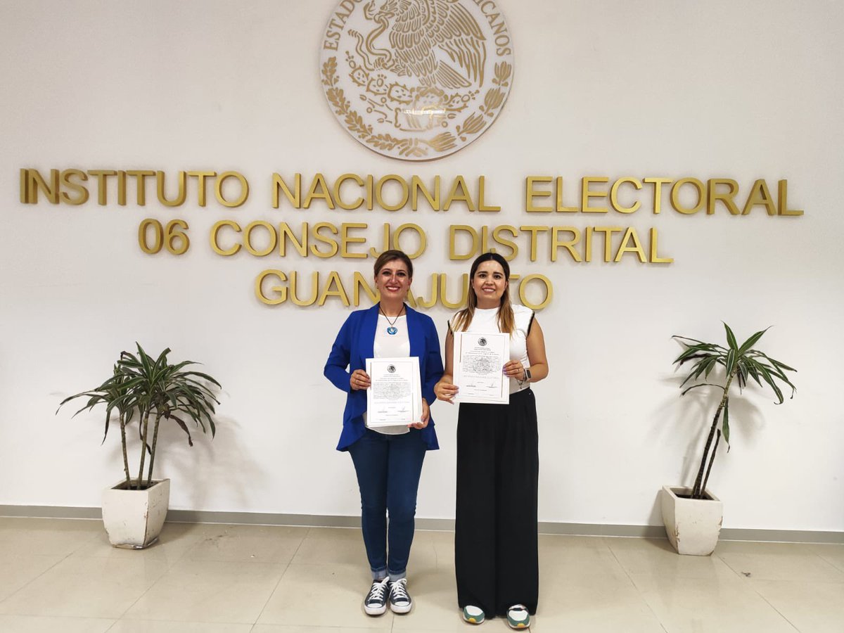 Pilarortega's tweet photo. Muchas felicidades
querida @LCristina9 por haber recibido la constancia de mayoría como Diputada electa por el distrito 06 Federal de
León 🦁 
¡El mejor de los éxitos! 
#leonazul 💙
#elecciones2024 https://t.co/talgs6WOlQ