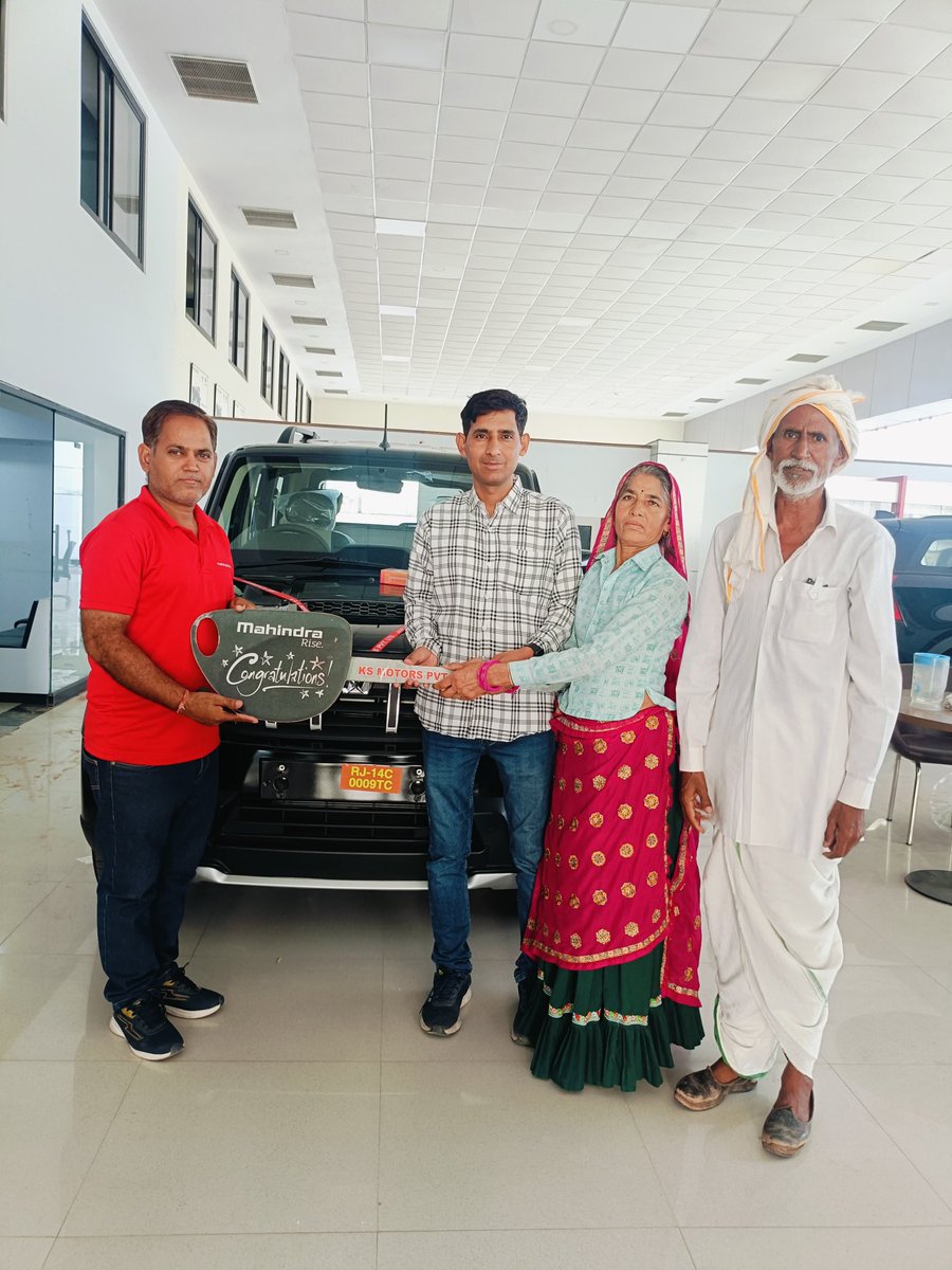 Pilot Pragpura tweet media