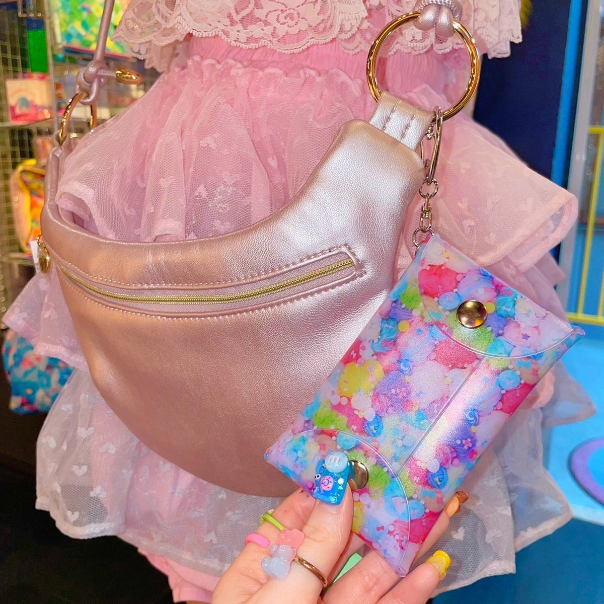 今日の原宿店は12:00オープンです🌈🌞 最近発売した新商品のご紹介