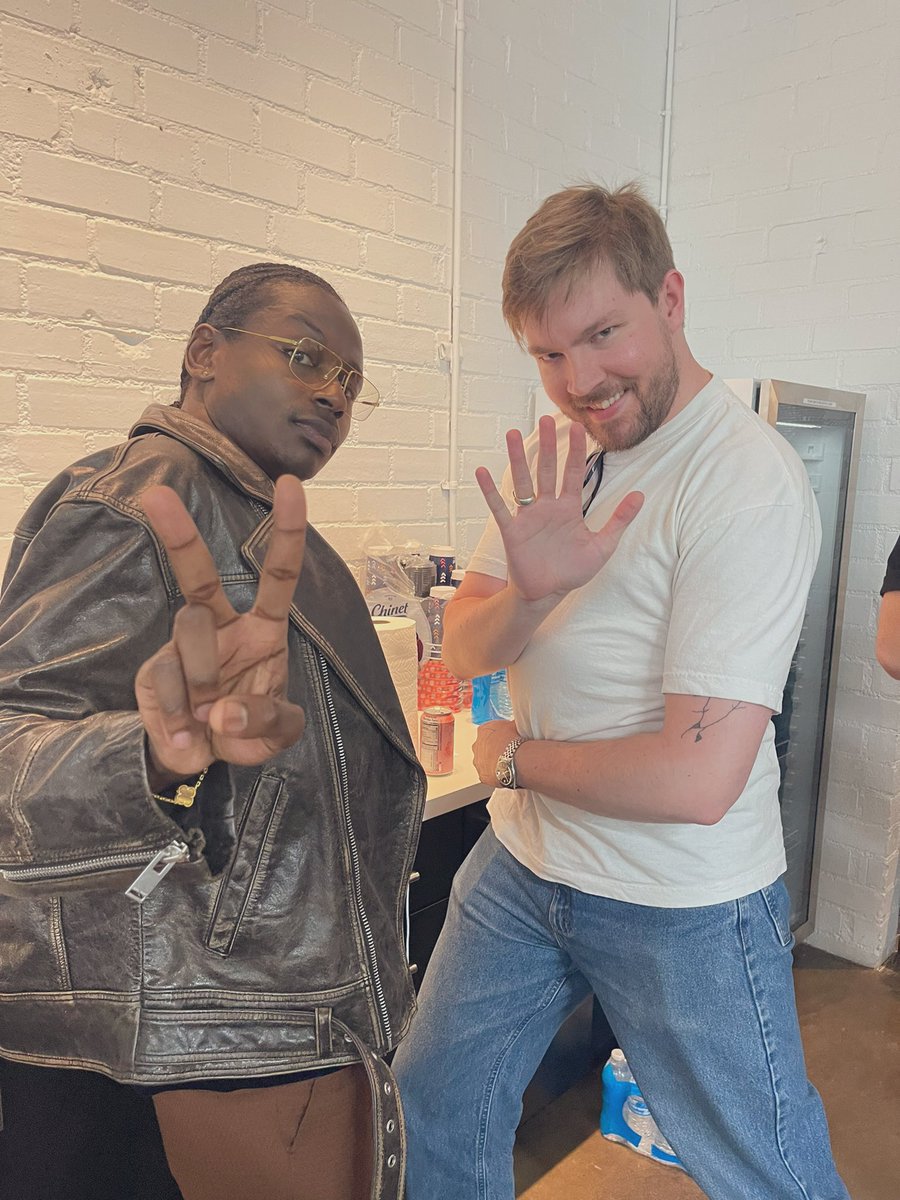 geekheavy's tweet photo. Met the ‘Perfect 7’ at #IGNLive https://t.co/SXfkBm93PG